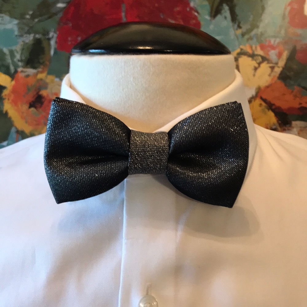 H&M bow tie